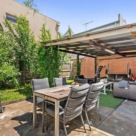Walk To The Mcg - Renovated House With Back Yard Villa Melbourne Exterior photo